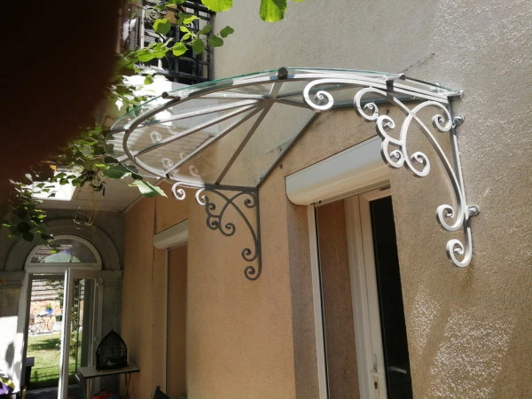 Remise à neuf d'une marquise La Tronche

